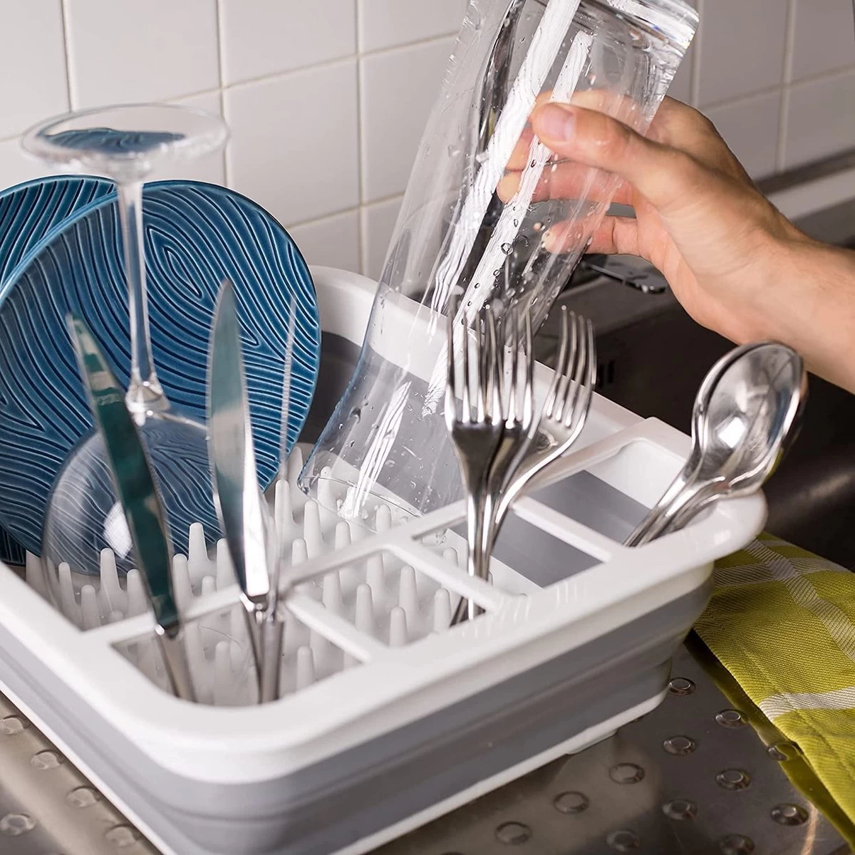 Amazy Afdruiprek Opvouwbaar & Bpa-vrij - Afdruiprek Voor Het Drogen Van Bestek, Borden, Glazen & Flessen - Afdruipmat In Grijs-wit Van Kunststof & Silicone Voor Gootsteen, Spoelbakken, Keuken 5 Amazy Afdruiprek Opvouwbaar & Bpa-vrij - Afdruiprek Voor Het Drogen Van Bestek, Borden, Glazen & Flessen - Afdruipmat In Grijs-wit Van Kunststof & Silicone Voor Gootsteen, Spoelbakken, Keuken - Afbeelding 3