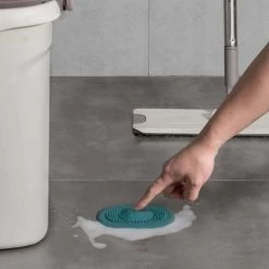 Heuts Goods - Gootsteenzeef - Gootsteenstop - Afvoerzeef - Afvoerstop - Spoelbal - Bad - Douchebak - Keuken - Wasbak - Badkuip - Siliconen - Donkerblauw -Afwasgereedschap Winkel 1200x1200 489