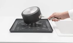 Brabantia SinkSide Afdruiprek - Inklapbaar - Compact - Dark Grey -Afwasgereedschap Winkel 1200x708